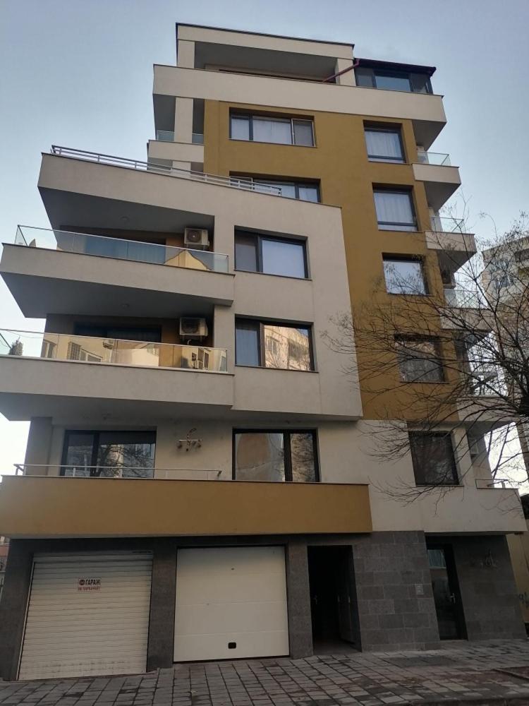 Sunshine Terrace Lägenhet Plovdiv Exteriör bild
